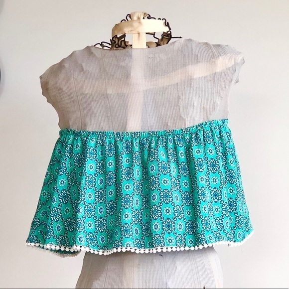 Hummingbird | Ruffle Crop - Picture 3 of 4